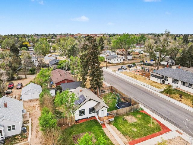 1720 12th St, Greeley, CO 80631