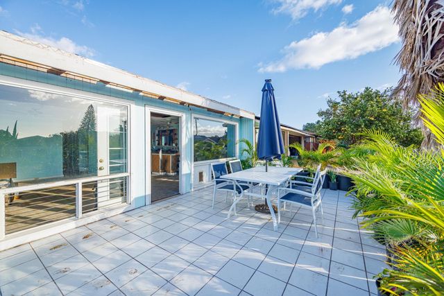 1669 Hoonanea St, Kihei, HI 96753