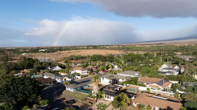 1669 Hoonanea St, Kihei, HI 96753