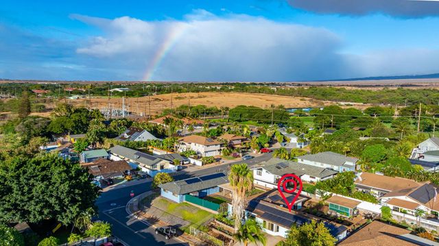 1669 Hoonanea St, Kihei, HI 96753