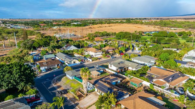 1669 Hoonanea St, Kihei, HI 96753