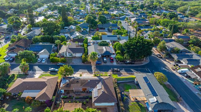 1669 Hoonanea St, Kihei, HI 96753