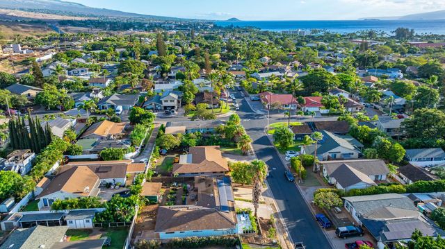 1669 Hoonanea St, Kihei, HI 96753