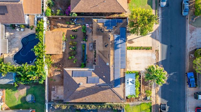 1669 Hoonanea St, Kihei, HI 96753