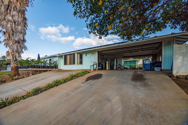 1669 Hoonanea St, Kihei, HI 96753