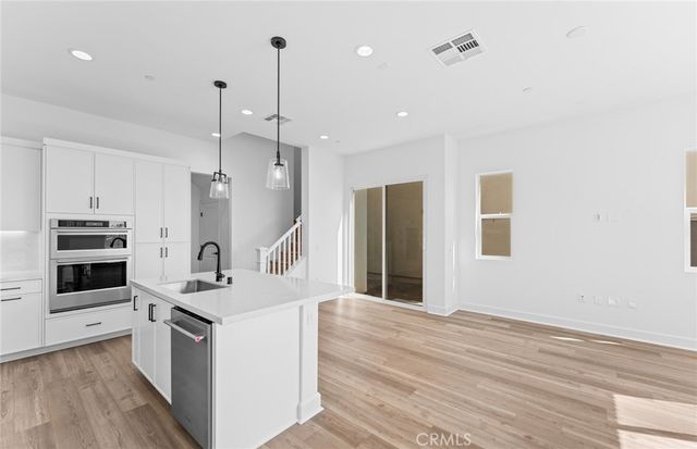 105 Moody, Irvine, CA 92618