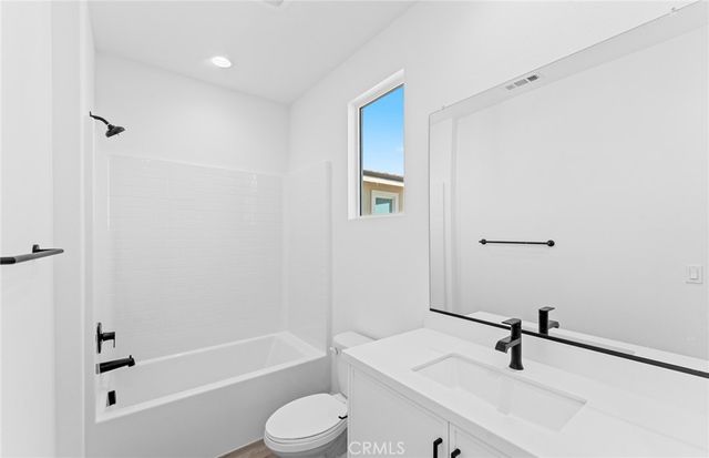 105 Moody, Irvine, CA 92618