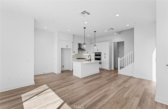 105 Moody, Irvine, CA 92618