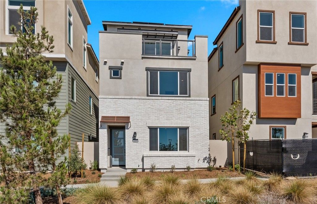 105 Moody, Irvine, CA 92618
