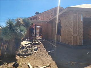 16443 Pine Street, Hesperia, CA 92345