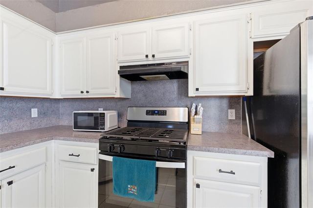 8401 Woodbend Drive, Oklahoma City, OK 73135