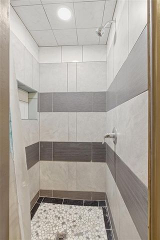 8401 Woodbend Drive, Oklahoma City, OK 73135