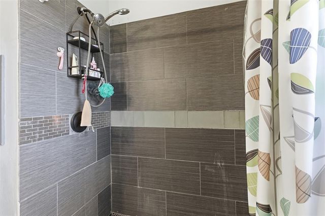 8401 Woodbend Drive, Oklahoma City, OK 73135