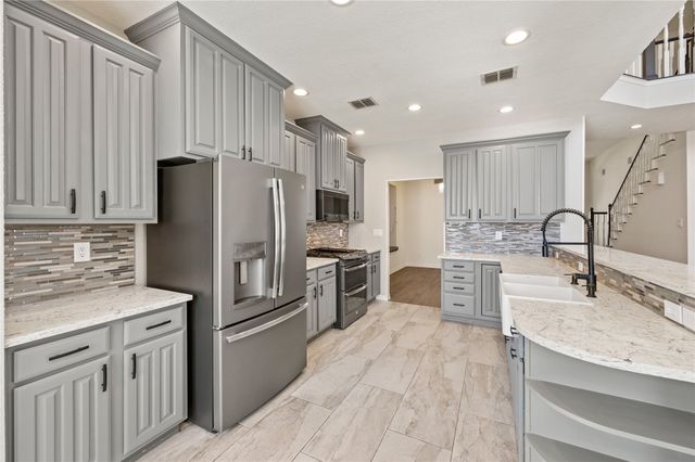 2705 Magnolia Lane, Grapevine, TX 76051