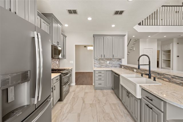 2705 Magnolia Lane, Grapevine, TX 76051