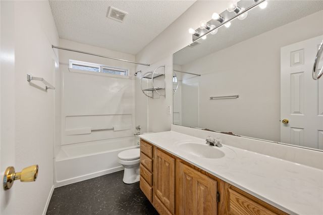 2705 Magnolia Lane, Grapevine, TX 76051