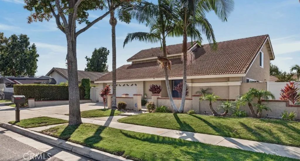151 S Quintana Dr, Anaheim Hills, CA 92807