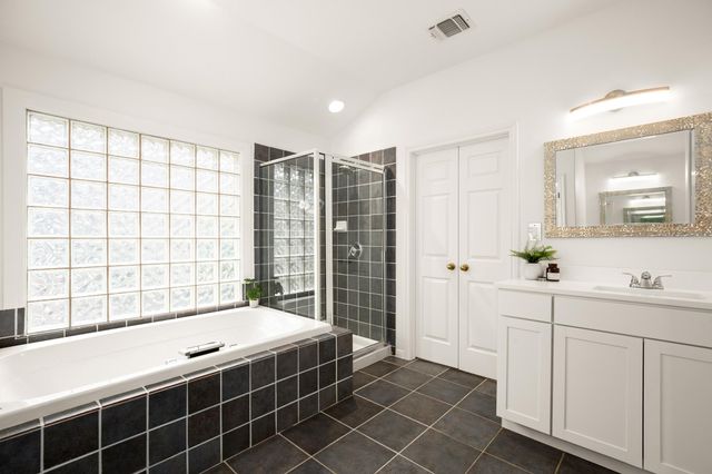 6702 WINNIPEG CV, Austin, TX 78759