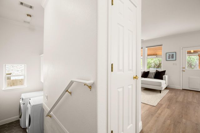 6702 WINNIPEG CV, Austin, TX 78759