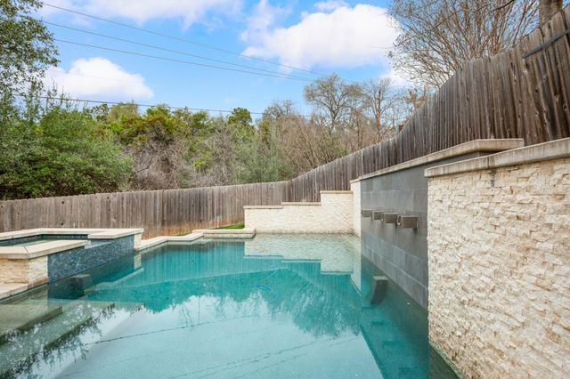 6702 WINNIPEG CV, Austin, TX 78759