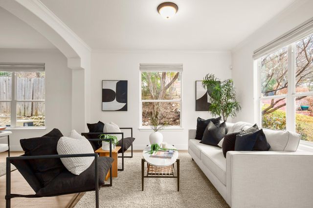 6702 WINNIPEG CV, Austin, TX 78759