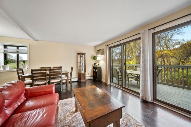 69 Bayberry Lane, Londonderry, NH 03053