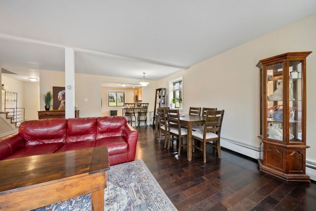 69 Bayberry Lane, Londonderry, NH 03053