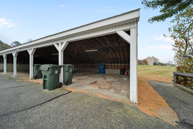 69 Bayberry Lane, Londonderry, NH 03053