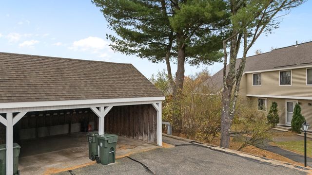 69 Bayberry Lane, Londonderry, NH 03053