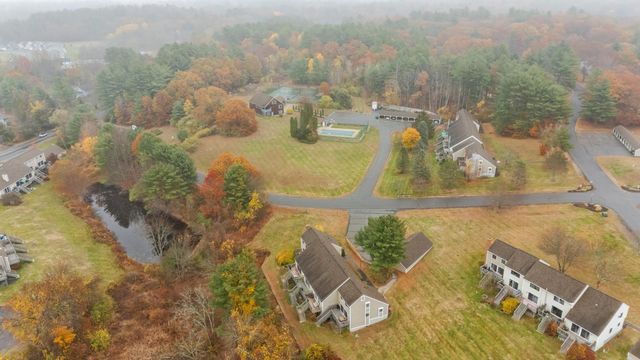 69 Bayberry Lane, Londonderry, NH 03053