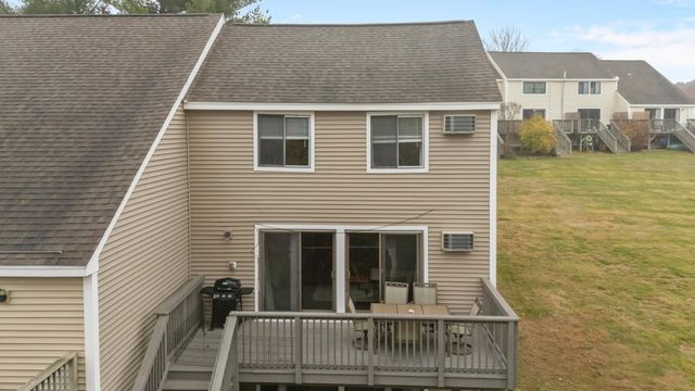 69 Bayberry Lane, Londonderry, NH 03053
