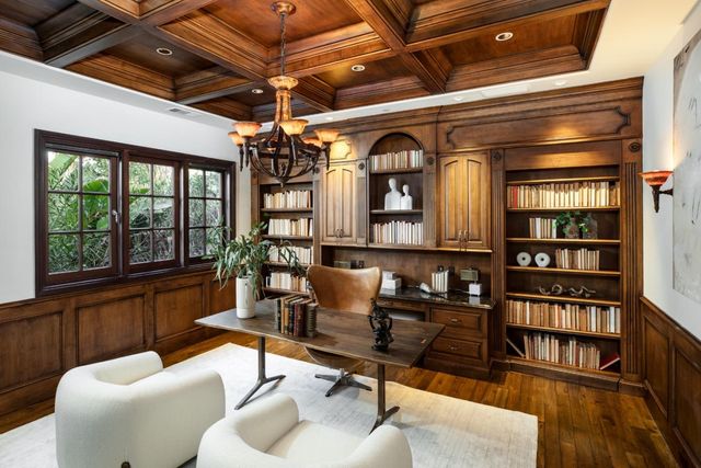 925 Seabury Road, Hillsborough, CA 94010