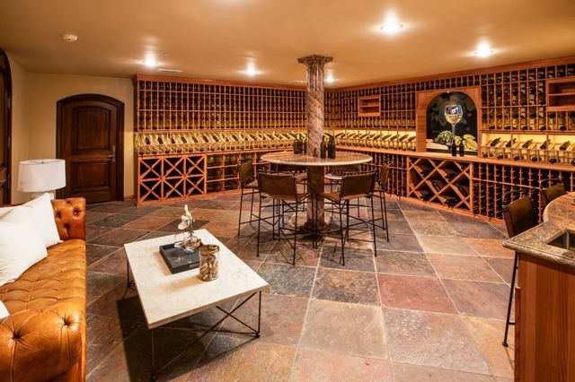 925 Seabury Road, Hillsborough, CA 94010