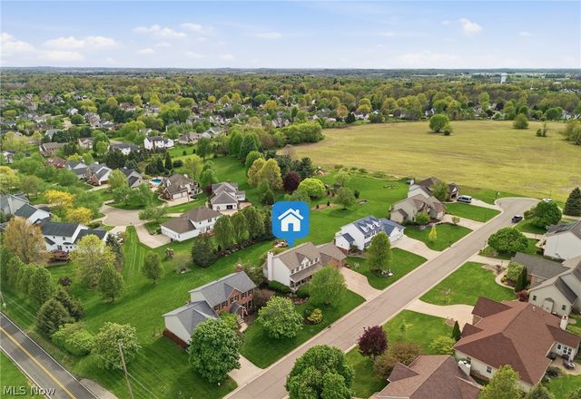 2536 Chadwell Circle NW, North Canton, OH 44720