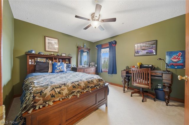 2536 Chadwell Circle NW, North Canton, OH 44720