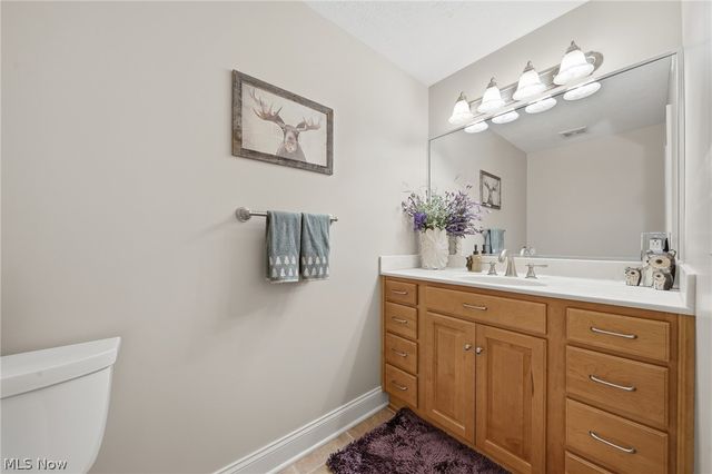 2536 Chadwell Circle NW, North Canton, OH 44720