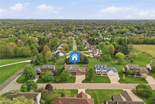 2536 Chadwell Circle NW, North Canton, OH 44720