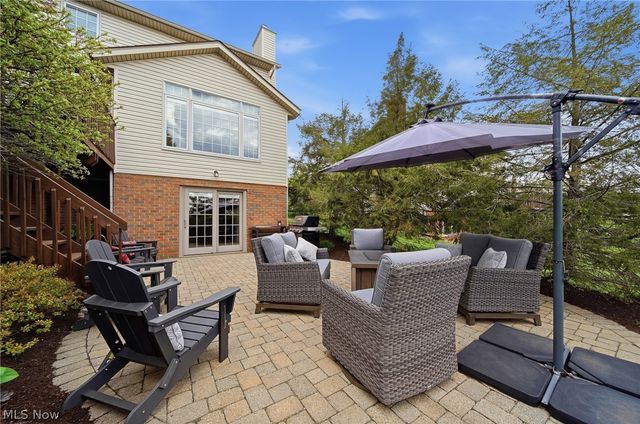 2536 Chadwell Circle NW, North Canton, OH 44720