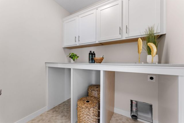 17718 Everest Avenue, Lakeville, MN 55044