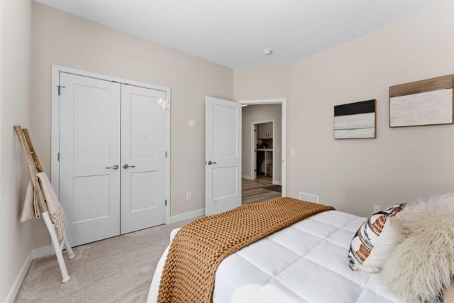 17718 Everest Avenue, Lakeville, MN 55044