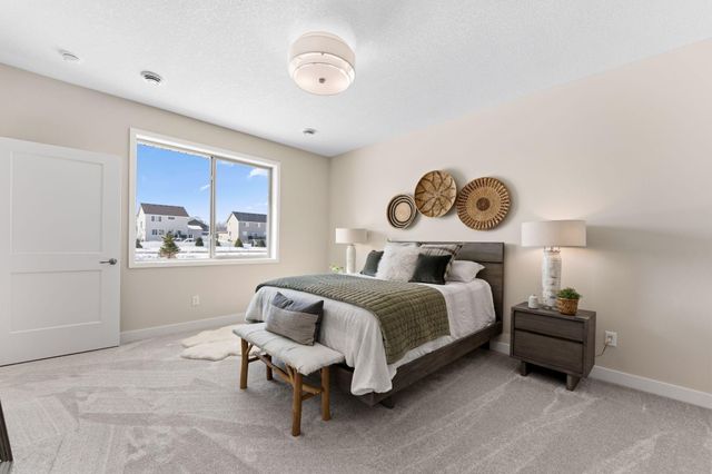 17718 Everest Avenue, Lakeville, MN 55044