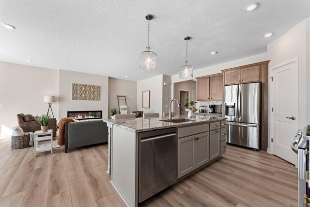 17718 Everest Avenue, Lakeville, MN 55044