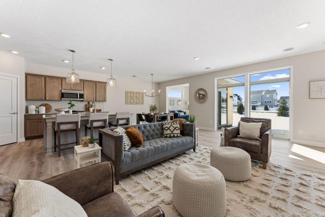 17718 Everest Avenue, Lakeville, MN 55044