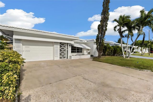 5706 NW 81st Ave, Tamarac, FL 33321