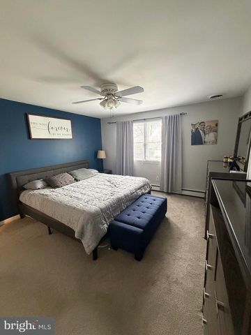 715 SWARTHMORE AVE, Folsom, PA 19033