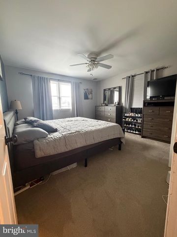 715 SWARTHMORE AVE, Folsom, PA 19033