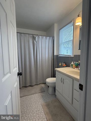715 SWARTHMORE AVE, Folsom, PA 19033