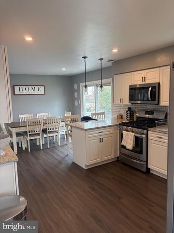 715 SWARTHMORE AVE, Folsom, PA 19033
