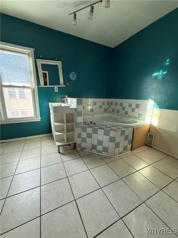 95 Sheffield Avenue, Buffalo, NY 14220