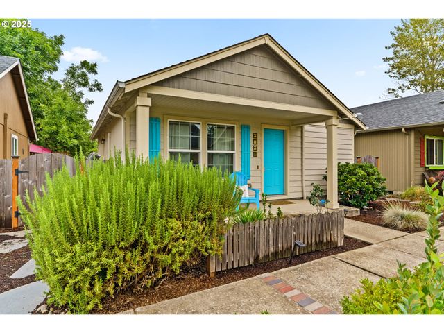 3031 HUMMINGBIRD Ln, Eugene, OR 97405